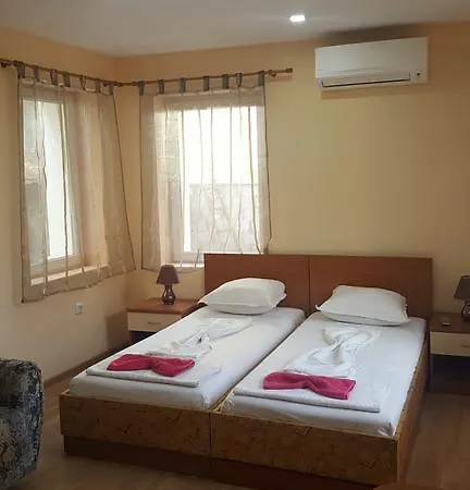 Cathedral Гостевой дом Варна