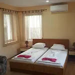 Cathedral Πανσιόν Βάρνα